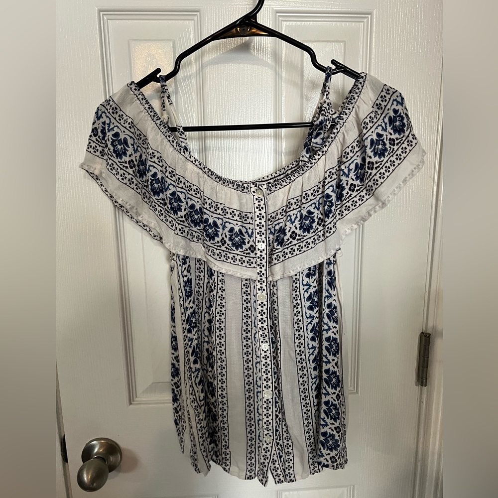 Lucky brand off the shoulder top